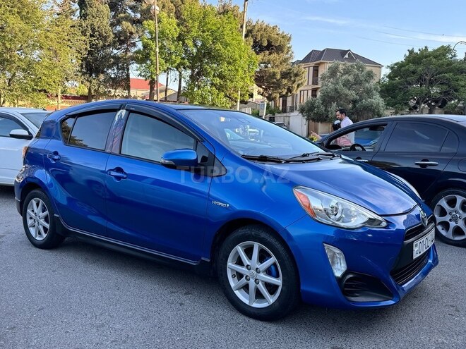 Toyota Prius C 2017, 280,000 km - 1.5 л - Bakı