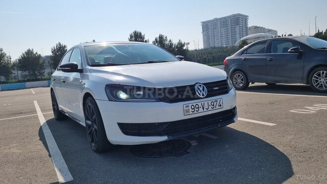 Volkswagen Passat 2012, 255,886 km - 2.5 л - Bakı