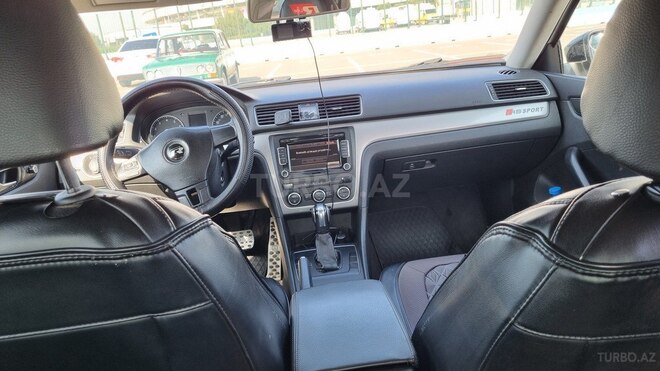 Volkswagen Passat 2012, 255,886 km - 2.5 л - Bakı