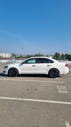 Volkswagen Passat 2012, 255,886 km - 2.5 л - Bakı