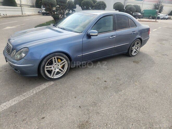 Mercedes E 320 2002, 296,000 km - 3.2 л - Bakı