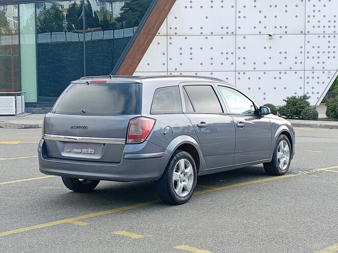 Opel Astra 2006, 280,000 km - 1.3 l - Bakı