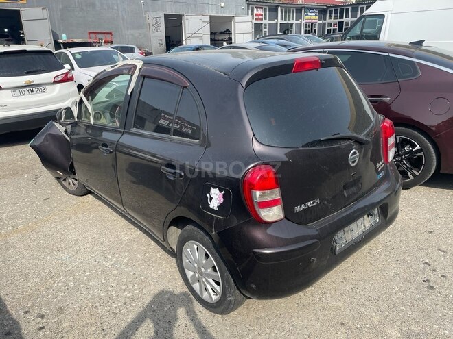 Nissan March 2011, 134,000 km - 1.2 l - Bakı