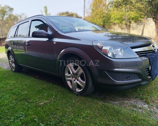Opel Astra 2009, 245,314 km - 1.3 l - Qəbələ