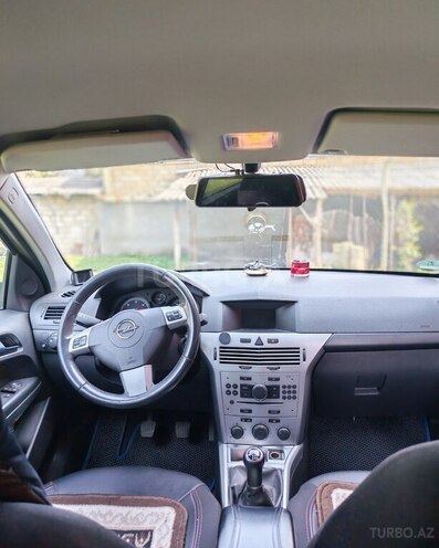Opel Astra 2009, 245,314 km - 1.3 l - Qəbələ