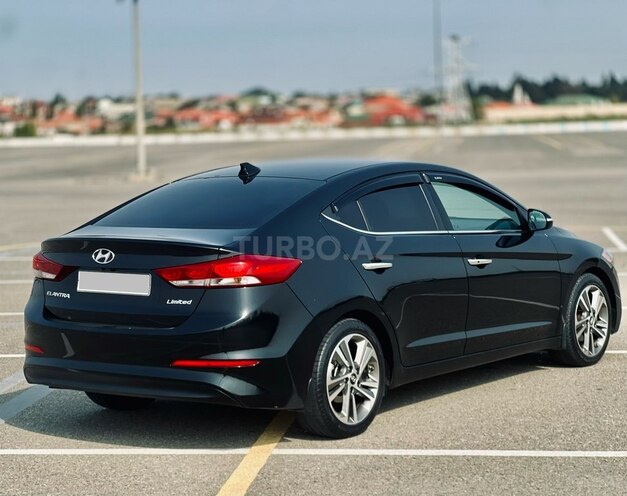 Hyundai Elantra 2017, 110,000 km - 2.0 l - Bakı