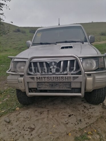 Mitsubishi Pajero 1993, 345,000 km - 2.8 l - Bakı