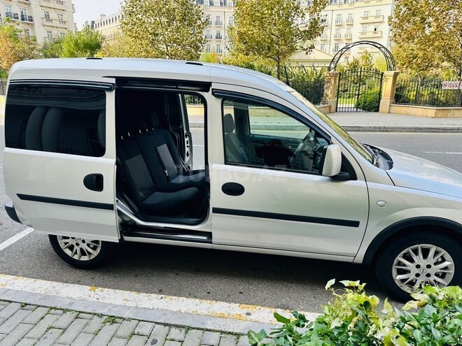 Opel Combo 2011, 301,000 km - 1.3 л - Bakı