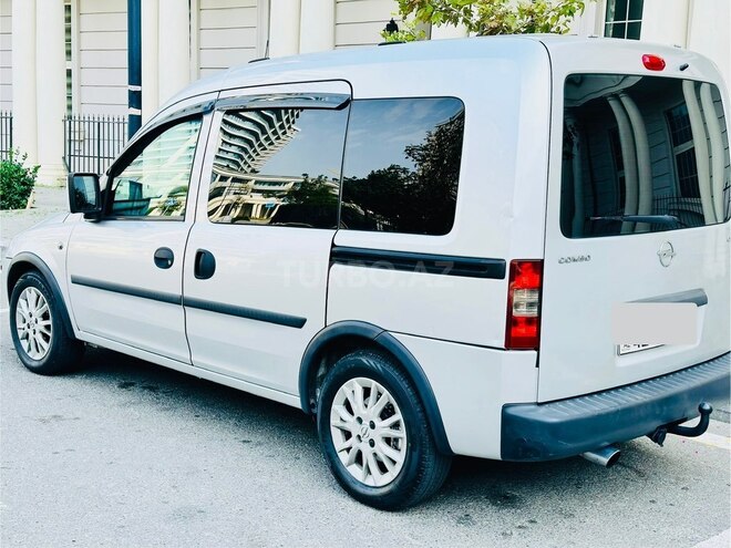 Opel Combo 2011, 301,000 km - 1.3 л - Bakı