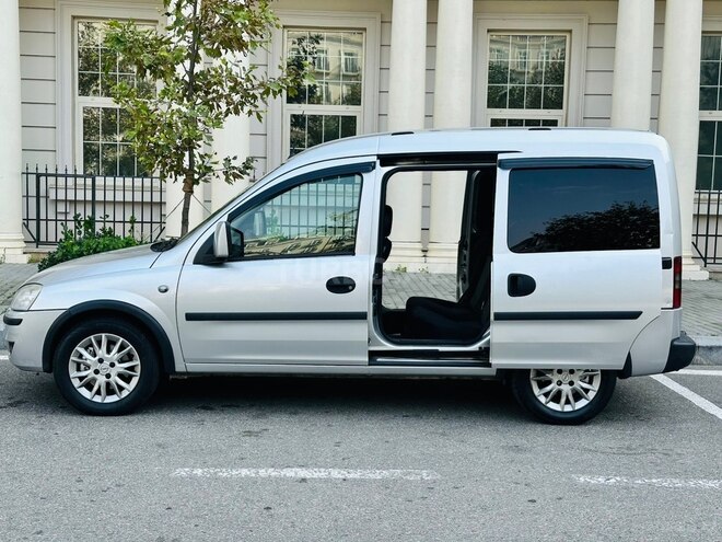 Opel Combo 2011, 301,000 km - 1.3 л - Bakı