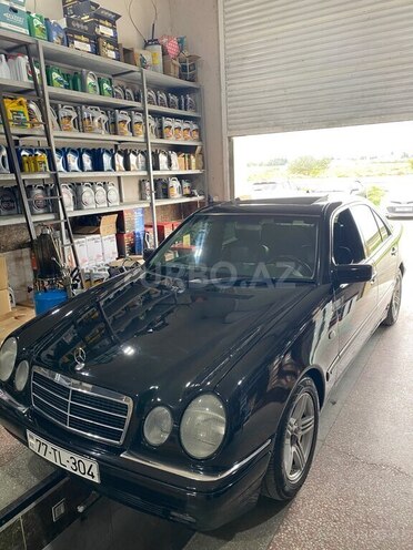 Mercedes E 280 1999, 430,000 km - 2.8 л - Bakı