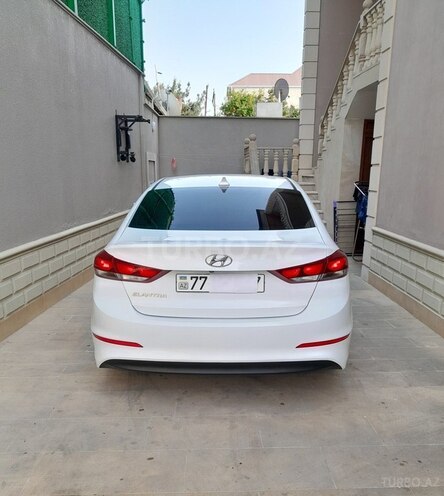 Hyundai Elantra 2016, 117,180 km - 2.0 l - Bakı