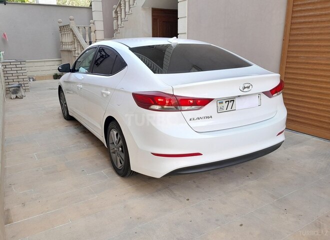 Hyundai Elantra 2016, 117,180 km - 2.0 l - Bakı