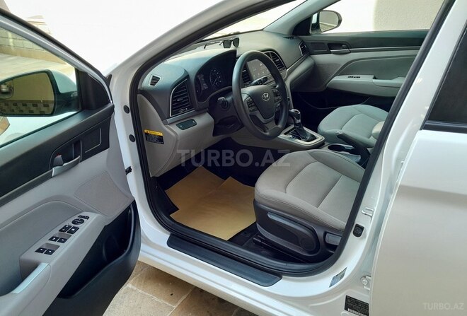 Hyundai Elantra 2016, 117,180 km - 2.0 l - Bakı