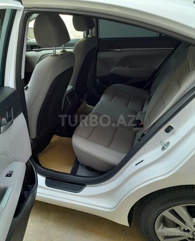 Hyundai Elantra 2016, 117,180 km - 2.0 l - Bakı