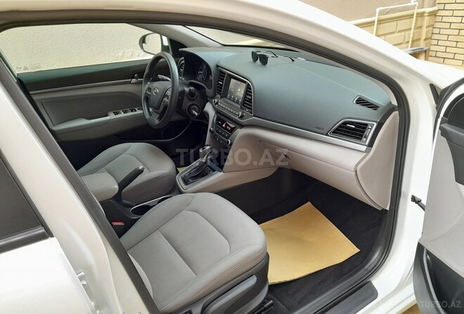 Hyundai Elantra 2016, 117,180 km - 2.0 l - Bakı