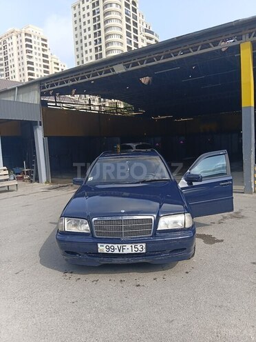 Mercedes C 220 2000, 568,256 km - 2.2 l - Bakı