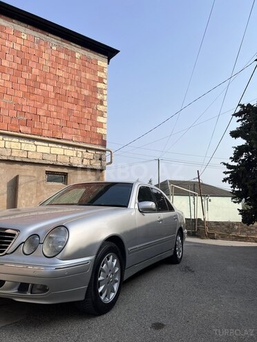 Mercedes E 220 2001, 341,000 km - 2.2 l - Bakı