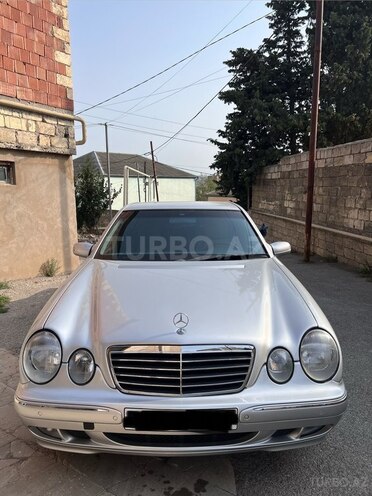 Mercedes E 220 2001, 341,000 km - 2.2 l - Bakı