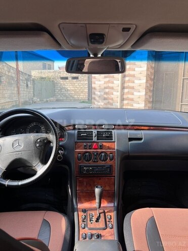 Mercedes E 220 2001, 341,000 km - 2.2 l - Bakı