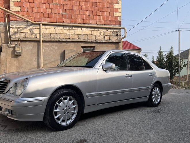 Mercedes E 220 2001, 341,000 km - 2.2 l - Bakı