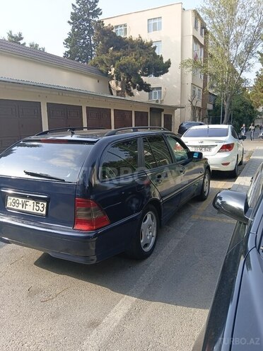 Mercedes C 220 2000, 568,256 km - 2.2 l - Bakı
