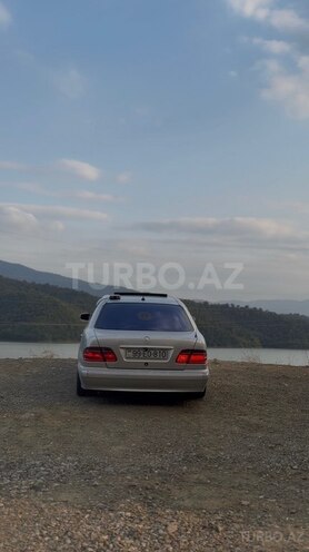 Mercedes E 280 1998, 388,000 km - 2.8 l - Bərdə
