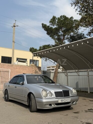 Mercedes E 280 1998, 388,000 km - 2.8 l - Bərdə