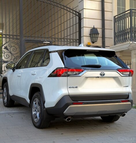Toyota RAV4 2024, 17,000 km - 2.5 l - Bakı