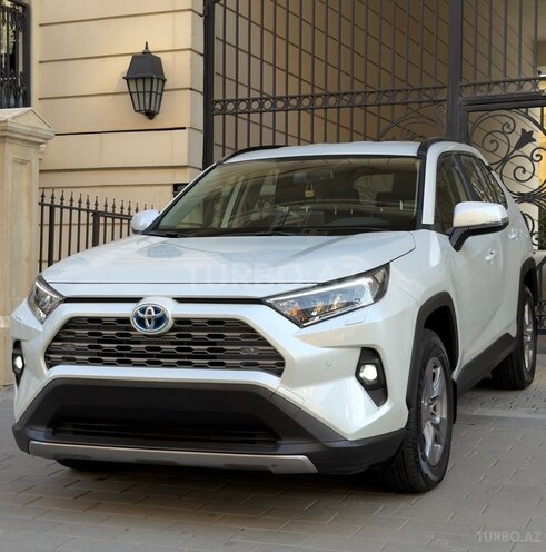 Toyota RAV4 2024, 17,000 km - 2.5 l - Bakı