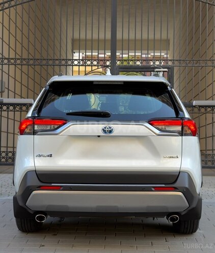 Toyota RAV4 2024, 17,000 km - 2.5 l - Bakı