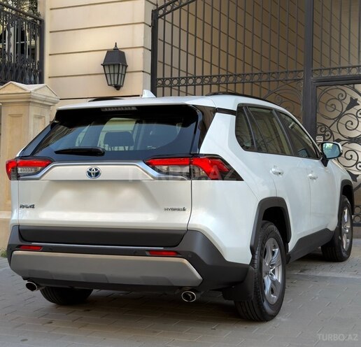 Toyota RAV4 2024, 17,000 km - 2.5 l - Bakı