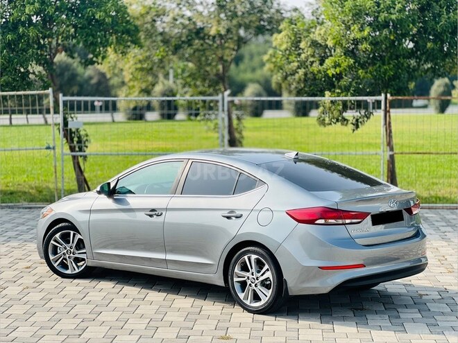 Hyundai Elantra 2018, 113,000 km - 2.0 l - Bakı