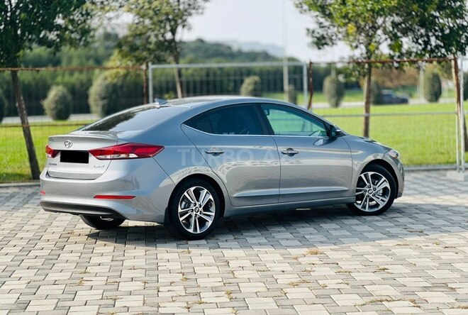 Hyundai Elantra 2018, 113,000 km - 2.0 l - Bakı