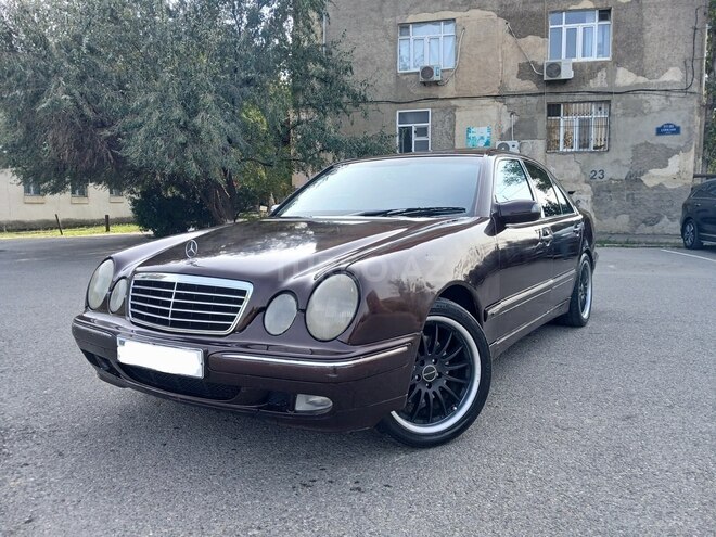 Mercedes E 270 2000, 389,401 km - 2.7 л - Sumqayıt