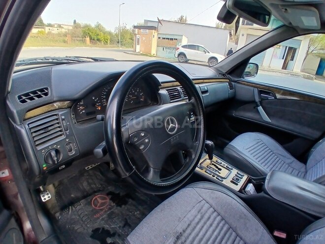 Mercedes E 270 2000, 389,401 km - 2.7 л - Sumqayıt