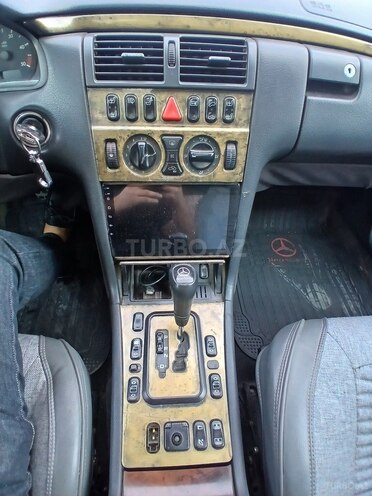 Mercedes E 270 2000, 389,401 km - 2.7 л - Sumqayıt