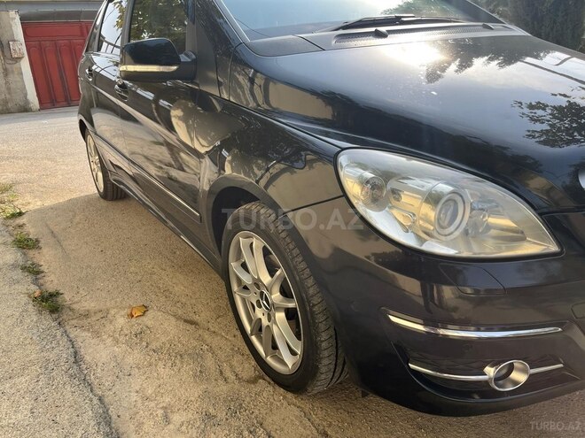 Mercedes B 170 2009, 197,000 km - 1.7 л - Bakı