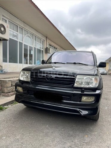 Toyota Land Cruiser 2005, 352,333 km - 4.5 l - Quba