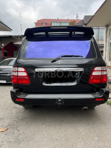 Toyota Land Cruiser 2005, 352,333 km - 4.5 l - Quba