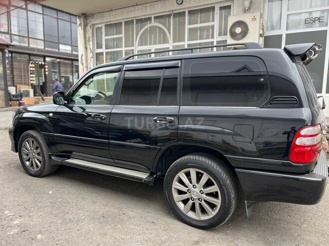 Toyota Land Cruiser 2005, 352,333 km - 4.5 l - Quba