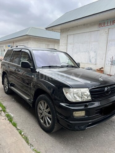 Toyota Land Cruiser 2005, 352,333 km - 4.5 l - Quba