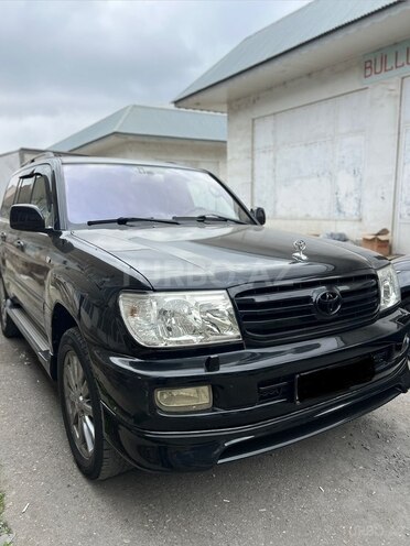 Toyota Land Cruiser 2005, 352,333 km - 4.5 l - Quba