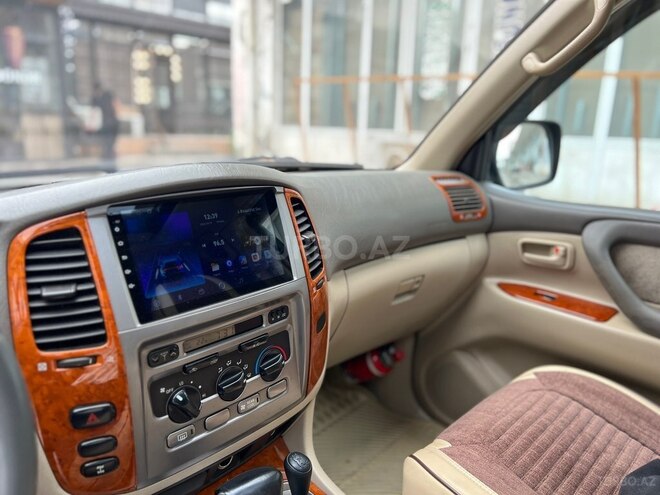 Toyota Land Cruiser 2005, 352,333 km - 4.5 l - Quba