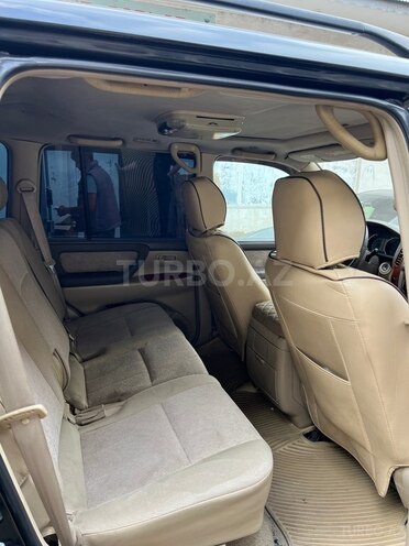 Toyota Land Cruiser 2005, 352,333 km - 4.5 l - Quba