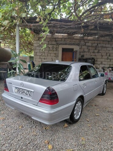 Mercedes C 220 1999, 330,000 km - 2.2 l - Ağdam