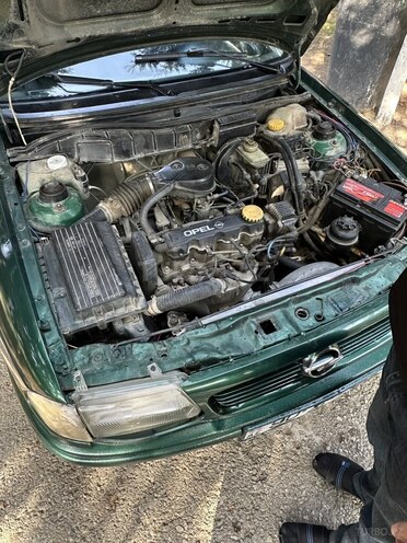 Opel Astra 1997, 344,000 km - 1.6 л - Qobustan
