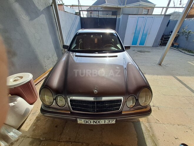 Mercedes E 230 1996, 560,000 km - 2.3 l - Bakı