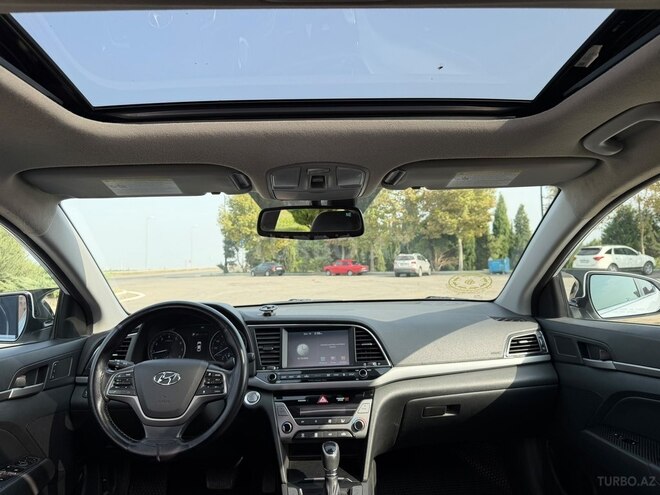 Hyundai Elantra 2018, 155,000 km - 2.0 l - Gəncə