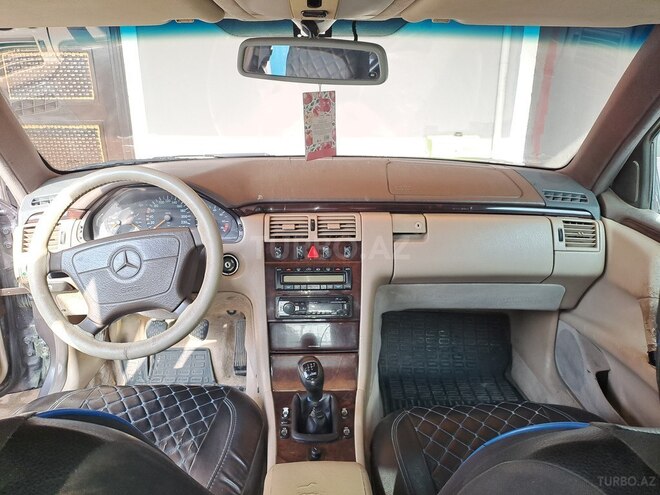 Mercedes E 230 1996, 560,000 km - 2.3 l - Bakı